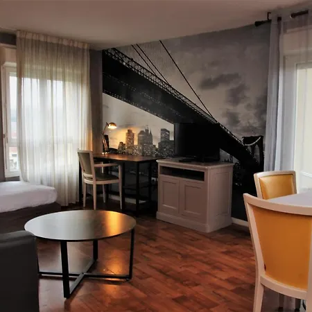 Résidence Carouge 3* Brétigny-sur-Orge