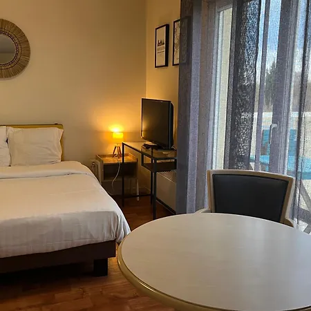 Carouge Aparthotel Brétigny-sur-Orge