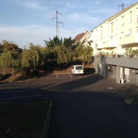 Carouge 公寓式酒店